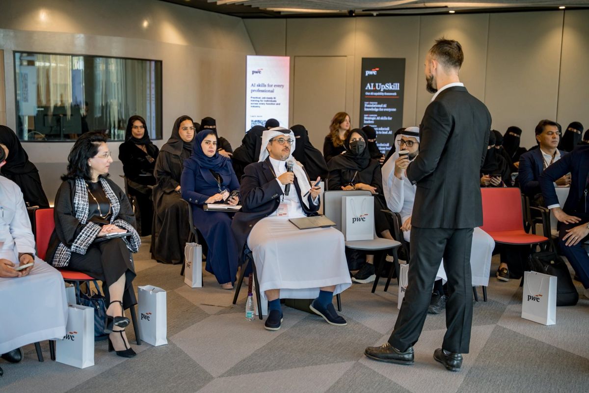 Abdulaziz Al-Tamimi at an AI UpSkill workshop